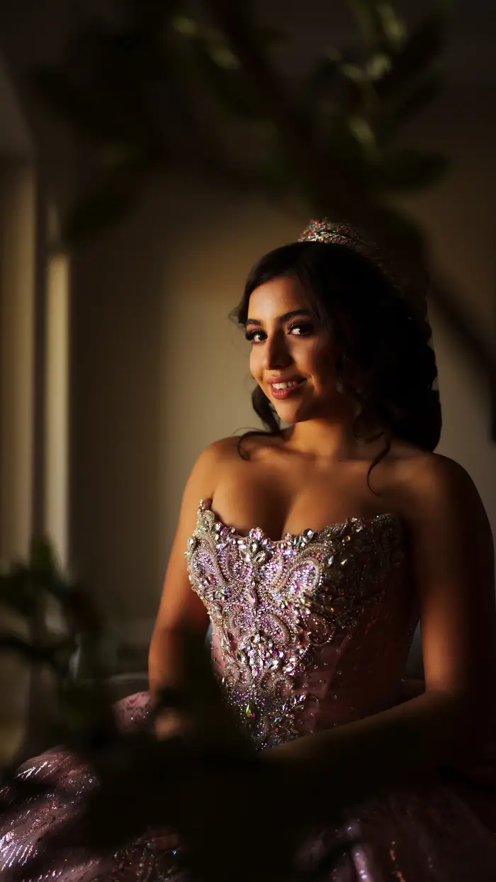 Quinceañera portrait in pink dress by Art Visual Design Carlsbad NM